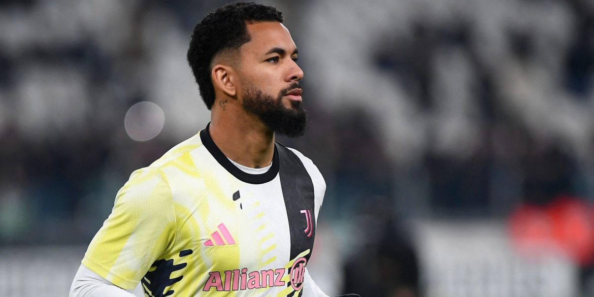Everton pushing in race to sign "superb" Douglas Luiz alternative for Moyes