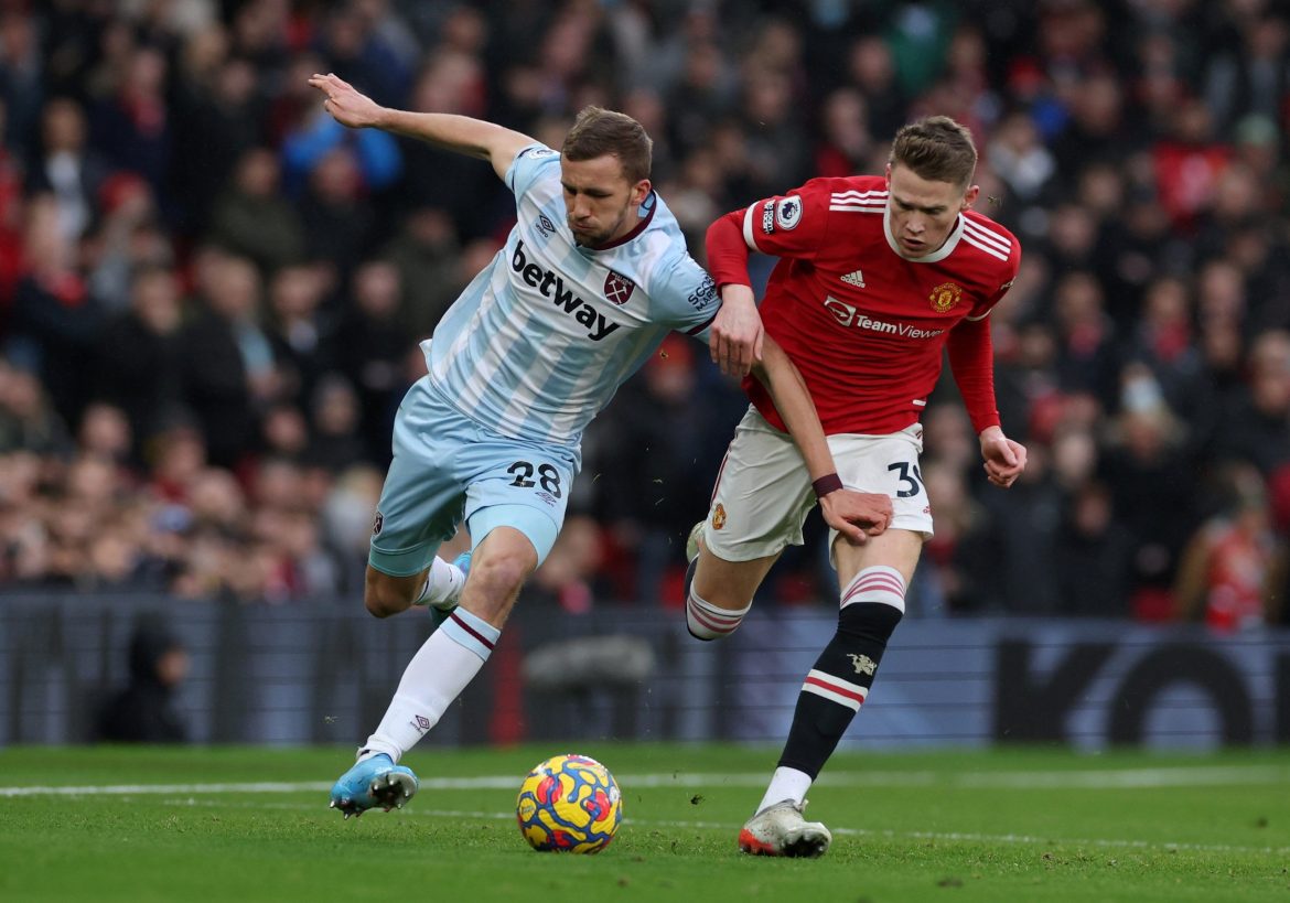Journalist reveals contact between Newcastle and McTominay